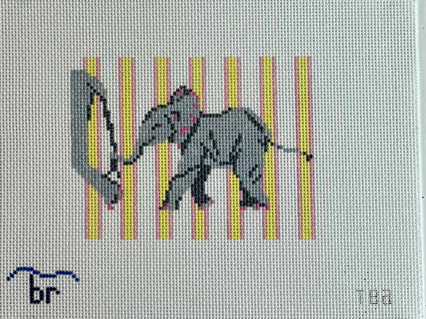 Hang On, Baby Elephant! (13 mesh)