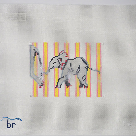 Hang On, Baby Elephant! (18 mesh)